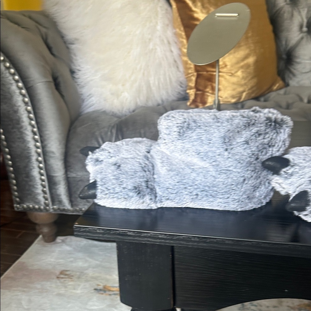 Gray Furry Monster Claw Slippers - Picture 10 of 13